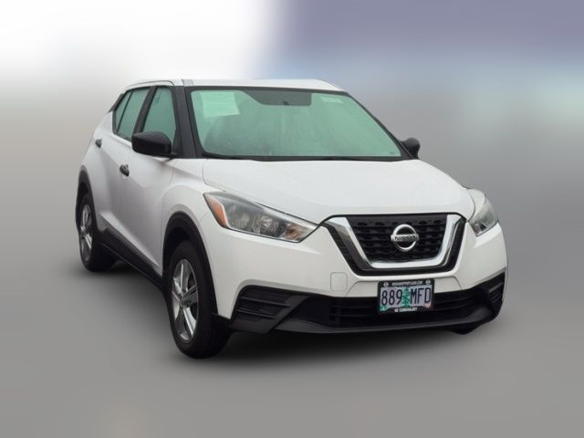 2019 Nissan Kicks S