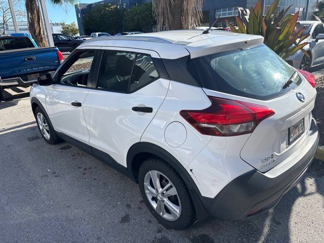 2019 Nissan Kicks S