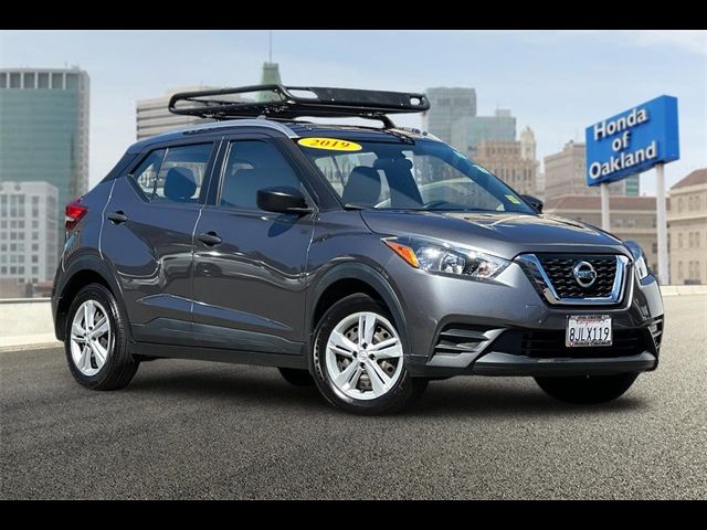 2019 Nissan Kicks S