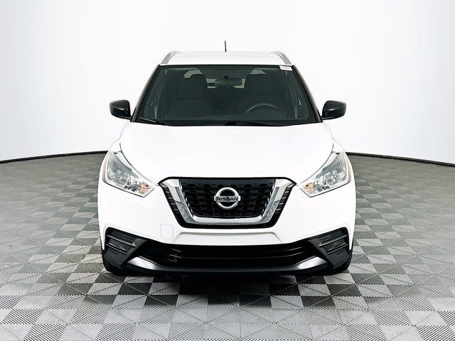 2019 Nissan Kicks S