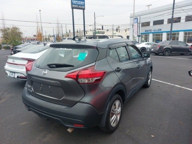 2019 Nissan Kicks S