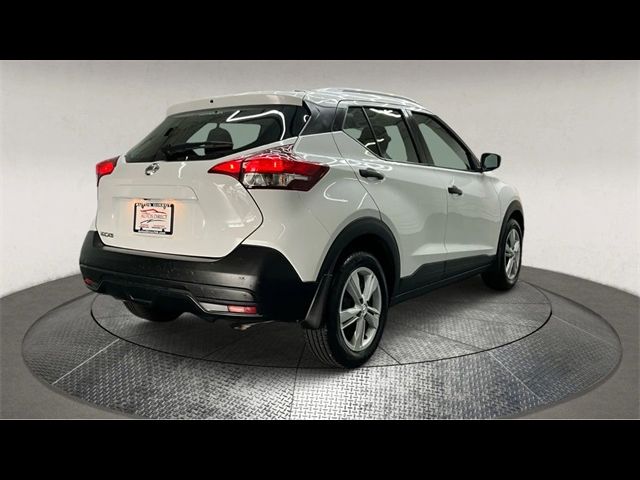 2019 Nissan Kicks S