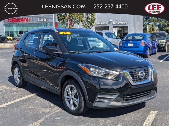 2019 Nissan Kicks S