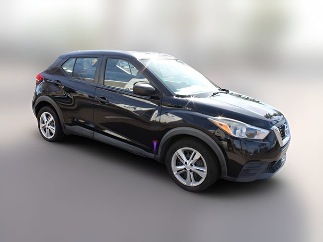 2019 Nissan Kicks S