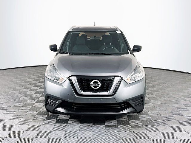 2019 Nissan Kicks S
