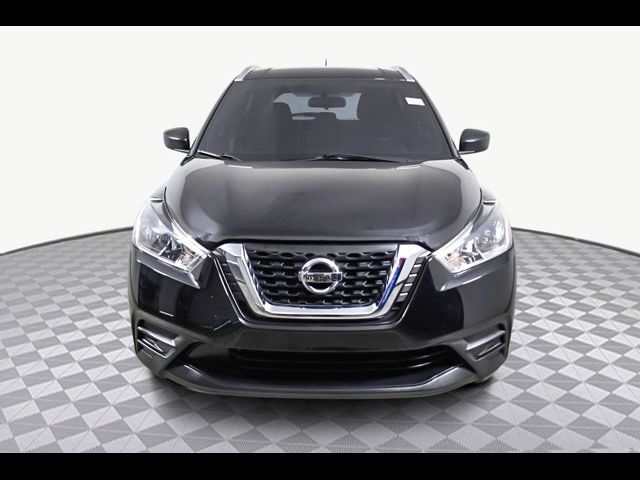 2019 Nissan Kicks S