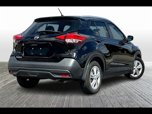 2019 Nissan Kicks S