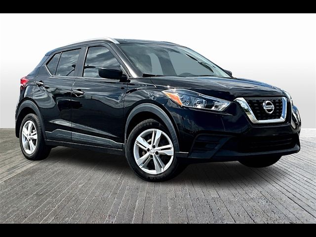 2019 Nissan Kicks S