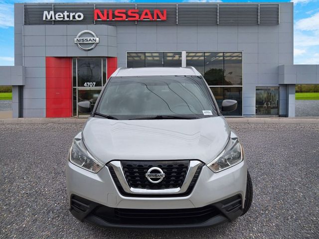 2019 Nissan Kicks S