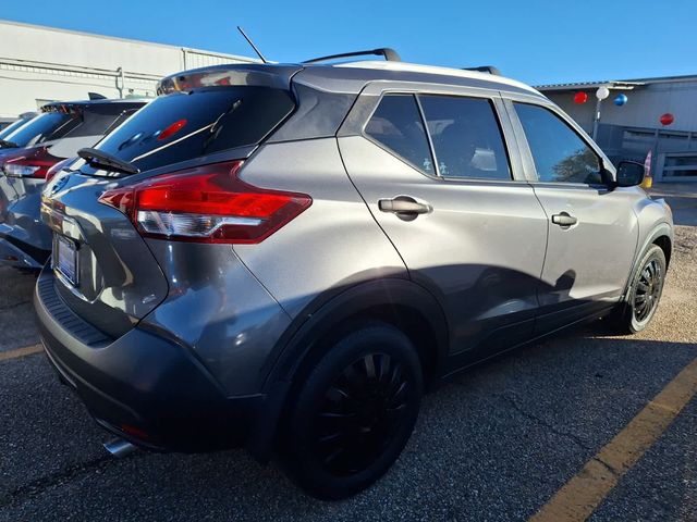 2019 Nissan Kicks S