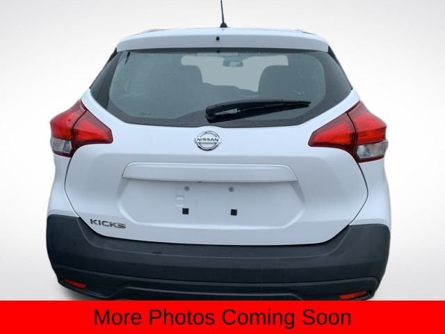 2019 Nissan Kicks S