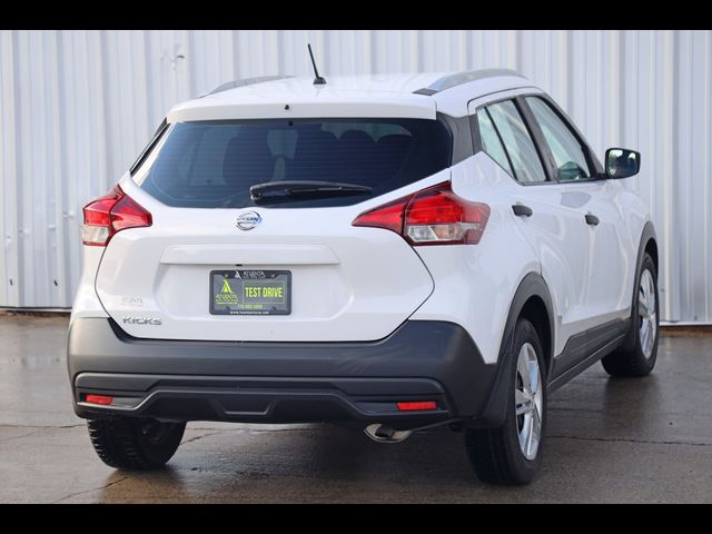 2019 Nissan Kicks S