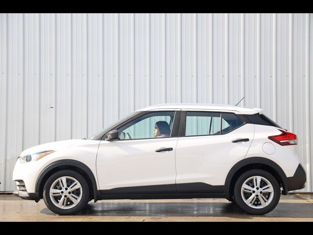 2019 Nissan Kicks S