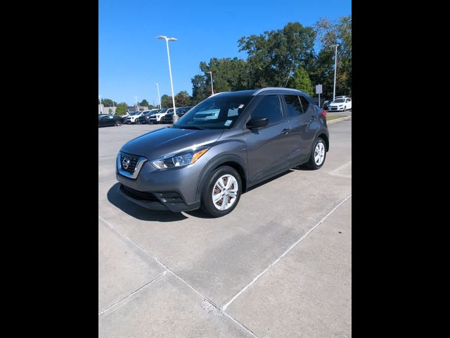 2019 Nissan Kicks S