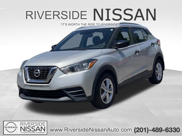 2019 Nissan Kicks S