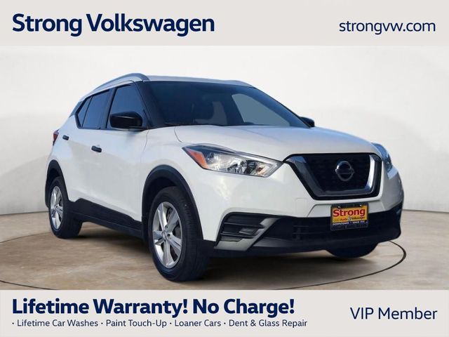 2019 Nissan Kicks S