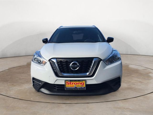 2019 Nissan Kicks S