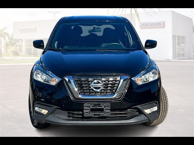 2019 Nissan Kicks S