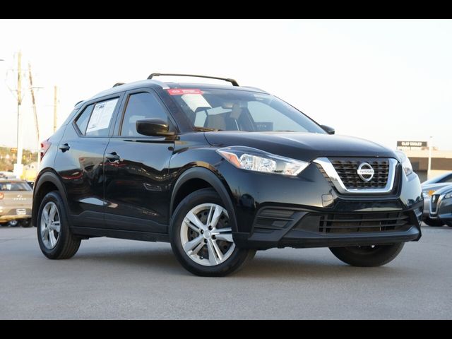 2019 Nissan Kicks S