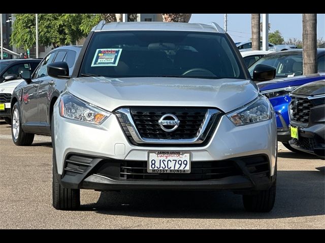 2019 Nissan Kicks S