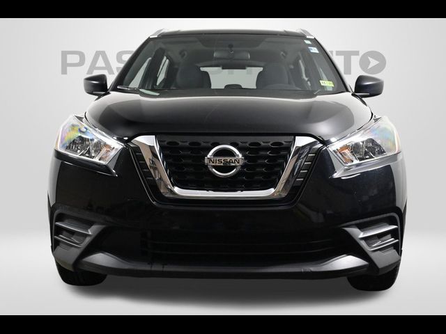 2019 Nissan Kicks S