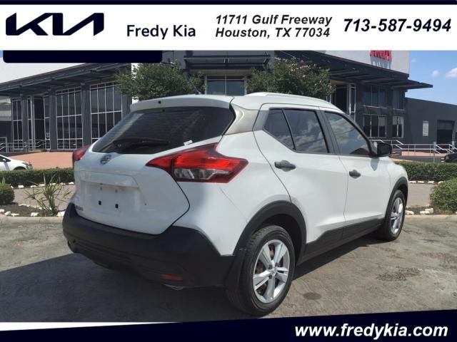 2019 Nissan Kicks S