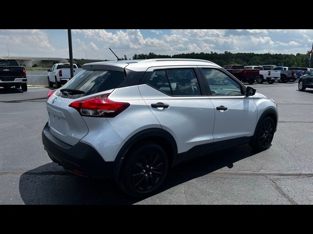 2019 Nissan Kicks S