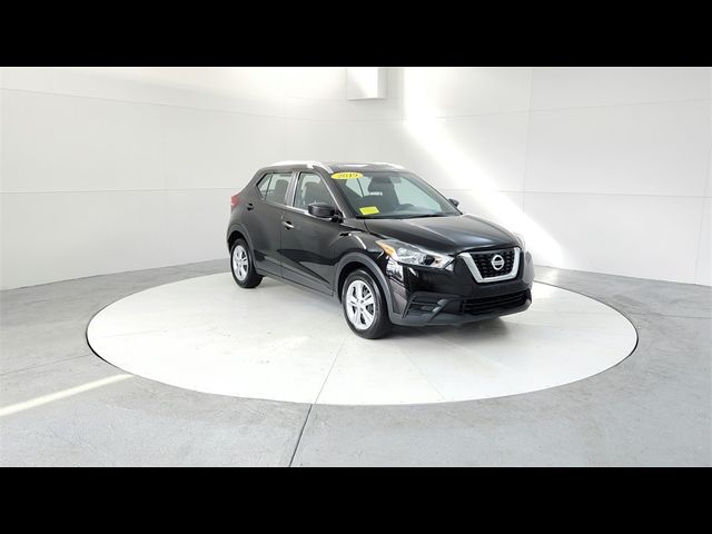 2019 Nissan Kicks S