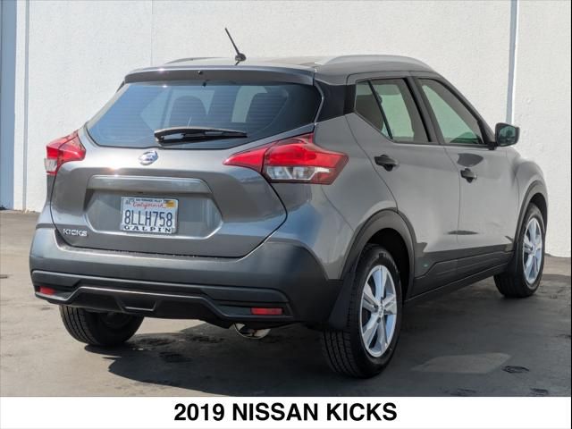 2019 Nissan Kicks S