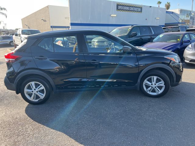 2019 Nissan Kicks S