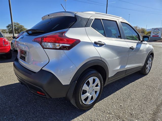 2019 Nissan Kicks S