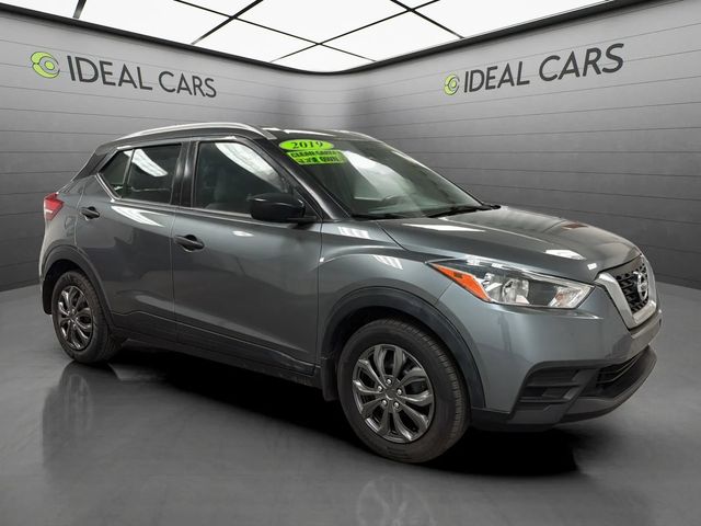 2019 Nissan Kicks S