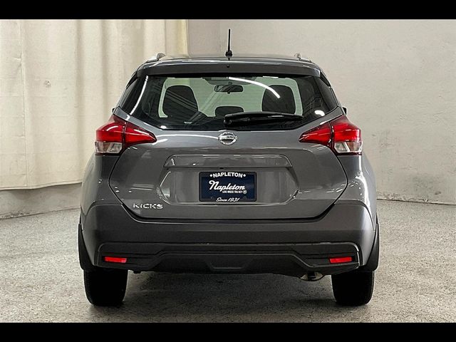 2019 Nissan Kicks S