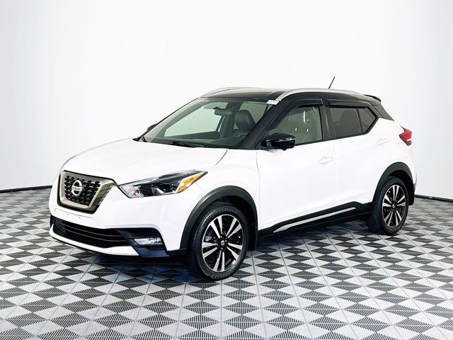 2019 Nissan Kicks SR