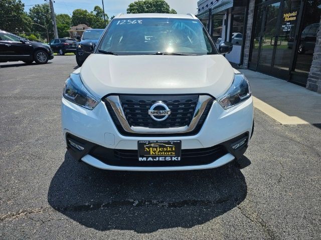 2019 Nissan Kicks SR