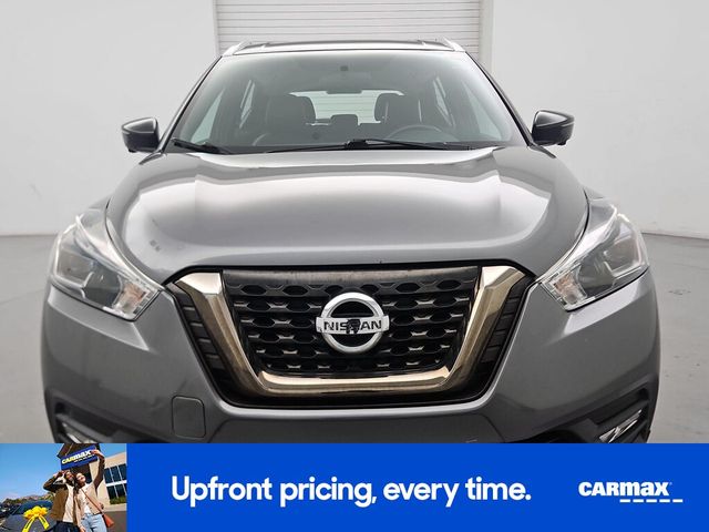 2019 Nissan Kicks SR