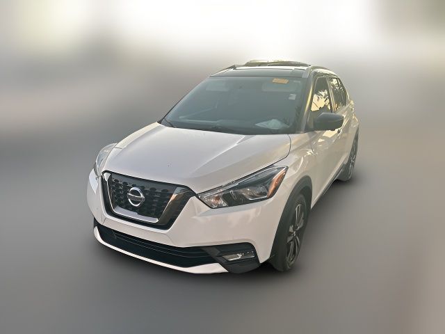 2019 Nissan Kicks SR