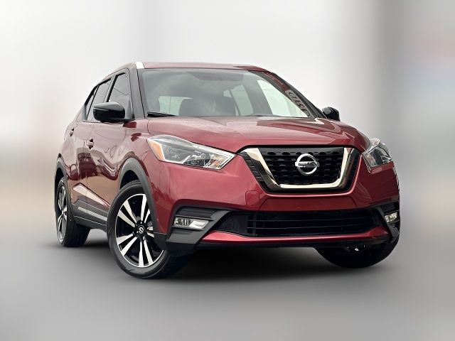 2019 Nissan Kicks SR