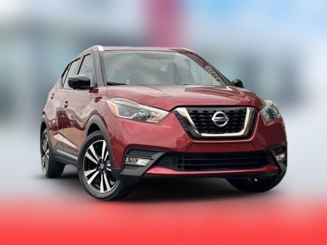 2019 Nissan Kicks SR