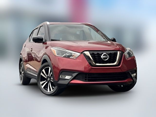 2019 Nissan Kicks SR