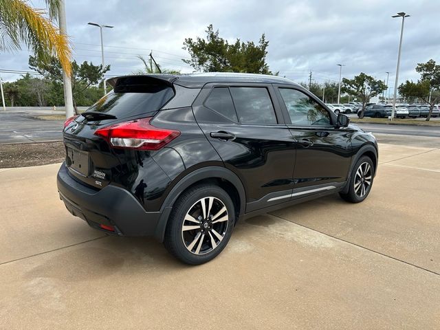 2019 Nissan Kicks SR