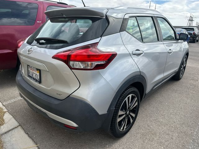 2019 Nissan Kicks SR