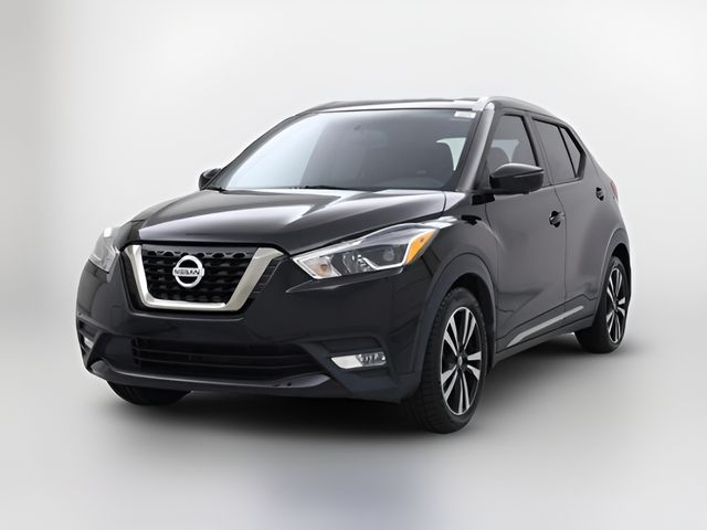 2019 Nissan Kicks SR
