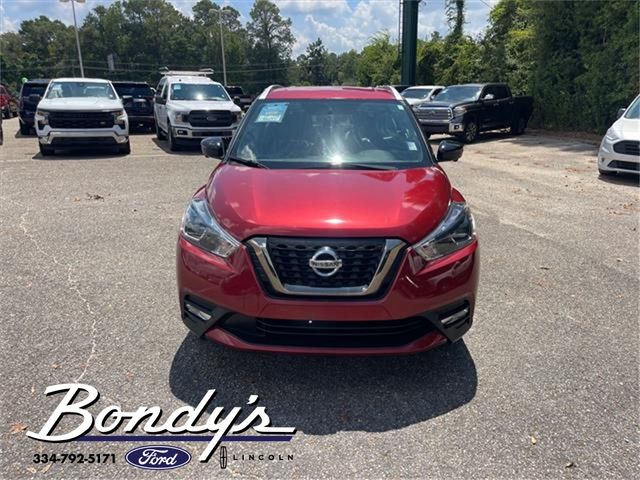 2019 Nissan Kicks SR