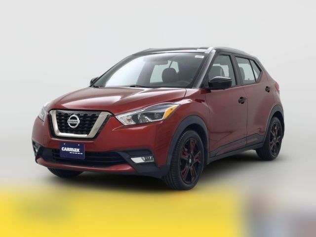 2019 Nissan Kicks SR