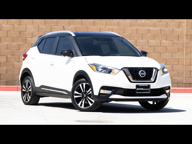 2019 Nissan Kicks SR