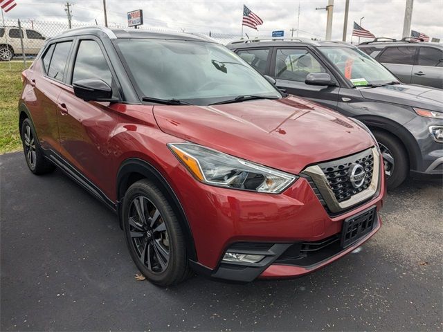 2019 Nissan Kicks SR