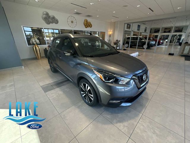 2019 Nissan Kicks SR