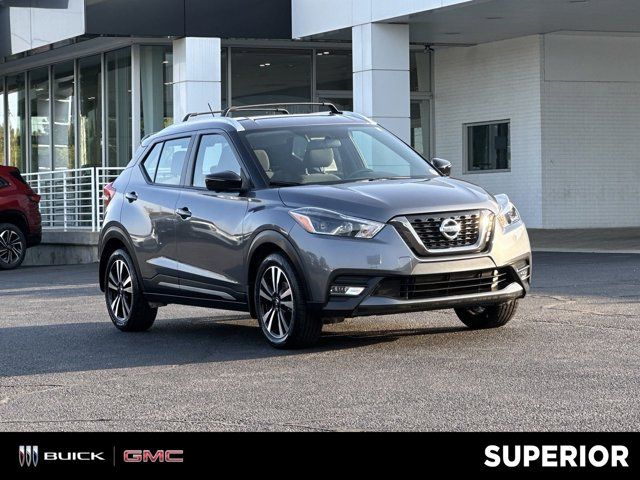 2019 Nissan Kicks SR