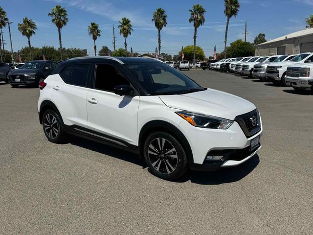 2019 Nissan Kicks SR